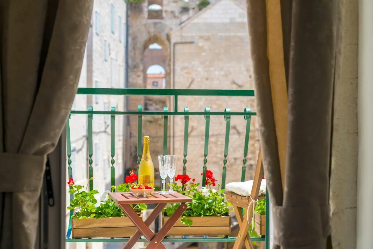 Lux Aurelius In Split Centre Old Town Hotel Guest house