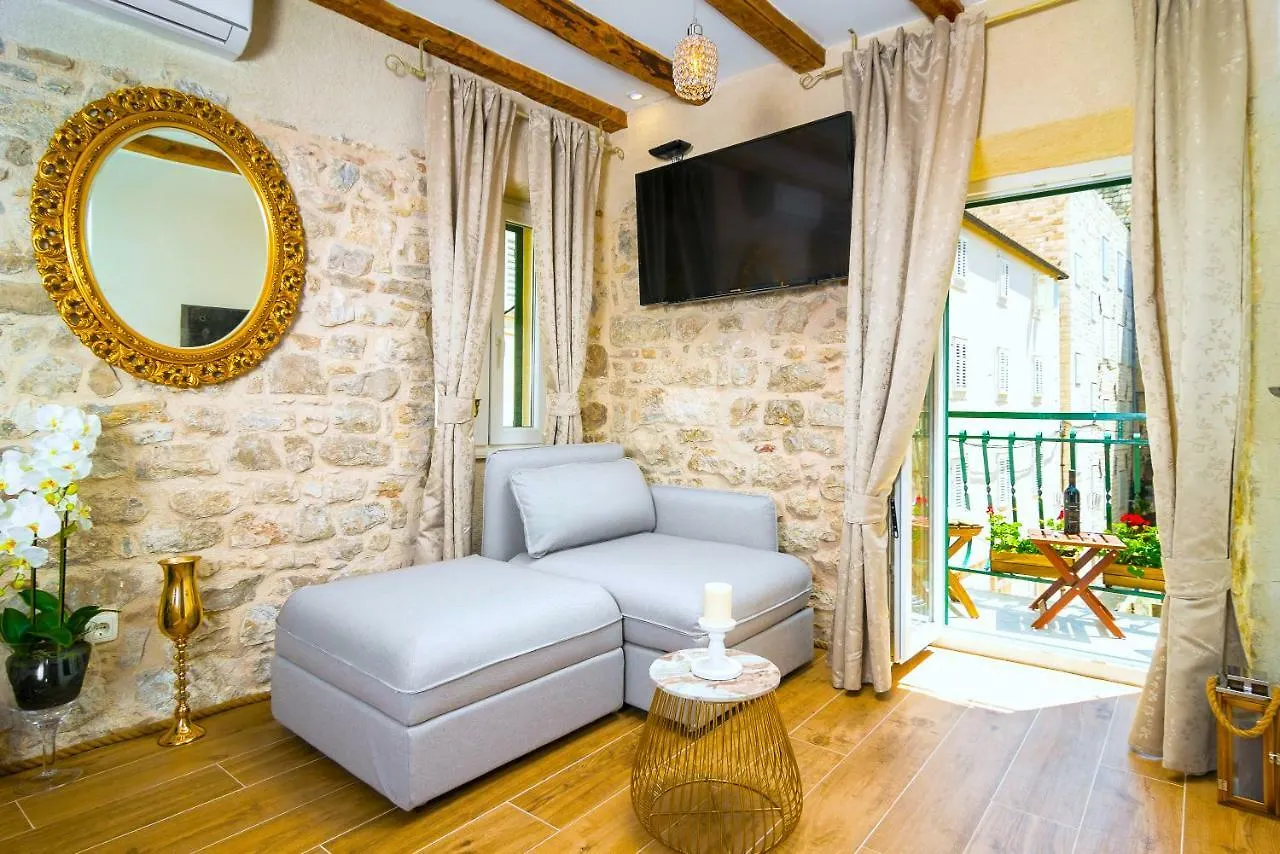 Guest house Lux Aurelius In Split Centre Old Town Hotel