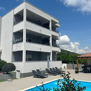 Apartment Aa 1