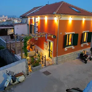 Appartement Urbi Et Orbi, Split